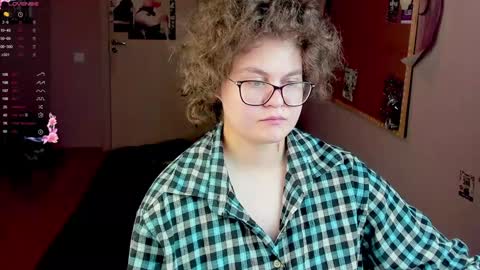 Snapshot of sashy_way chatting on January 15, 2025, 2:02 pm .Alexandra online show from January 15, 2025, 2:02 pm