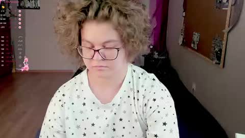 Snapshot of sashy_way chatting on February 13, 2025, 12:32 pm .Alexandra online show from February 13, 2025, 12:32 pm