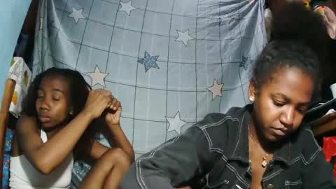 sasivia08 online show from April 25, 2026, 2:03 pm