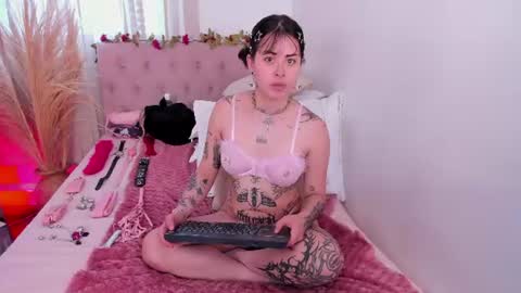 Snapshot of saskia_vellour chatting on July 23, 2026, 6:28 pm saskia_vellour online show from July 23, 2026, 6:28 pm