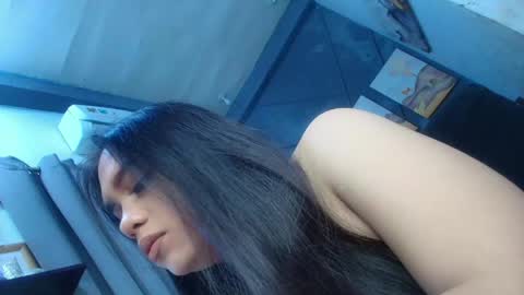 Samantha samm online show from April 17, 2026, 1:08 am