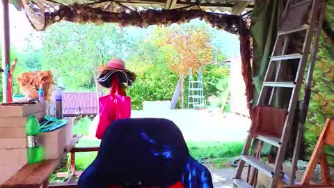 sassy_seasons online show from September 11, 2025, 7:30 am