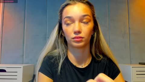 Snapshot of sassyt33n chatting on September 9, 2025, 8:25 am sassyt33n online show from September 9, 2025, 8:25 am