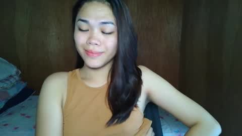 Snapshot of saszzyyumiie chatting on October 24, 2025, 2:41 am saszzyyumiie online show from October 24, 2025, 2:41 am