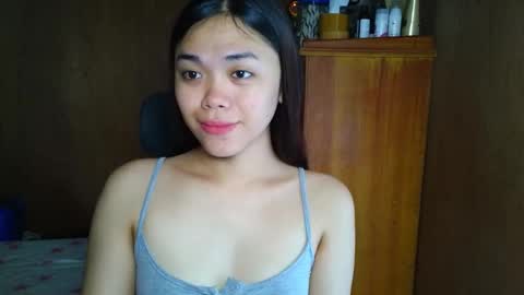 Snapshot of saszzyyumiie chatting on November 23, 2025, 2:33 am saszzyyumiie online show from November 23, 2025, 2:33 am