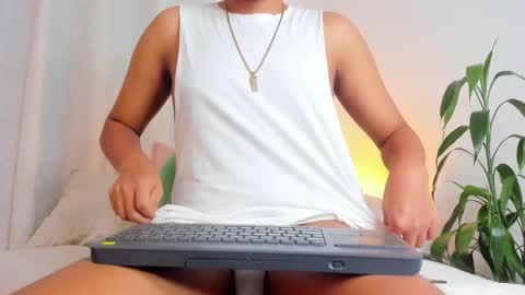     online show from November 27, 2025, 7:43 am