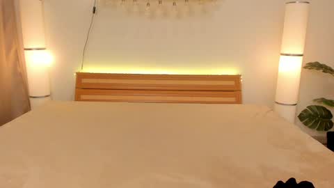 Snapshot of satimilf_ chatting on December 5, 2024, 10:45 pm Sati online show from December 5, 2024, 10:45 pm