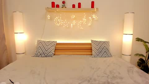 Snapshot of satimilf_ chatting on January 11, 2025, 10:29 pm Sati online show from January 11, 2025, 10:29 pm