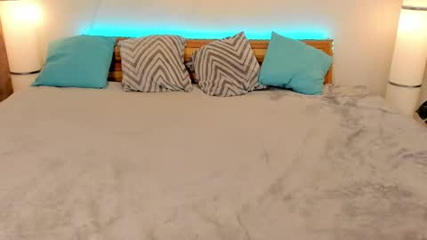 Snapshot of satimilf_ chatting on February 17, 2025, 4:31 am Sati online show from February 17, 2025, 4:31 am