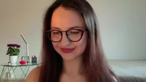 Lori online show from May 21, 2026, 6:26 pm