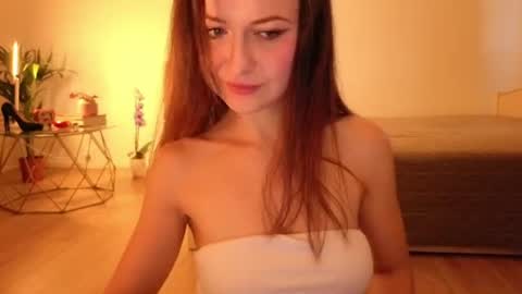 Lori online show from July 22, 2026, 6:54 pm