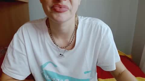 Satinqueen90 online show from November 15, 2025, 10:23 am