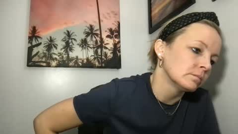 Snapshot of sativaxxx88 chatting on February 17, 2026, 11:50 am sativaxxx88 online show from February 17, 2026, 11:50 am