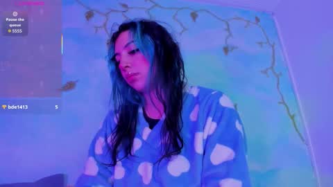 Saturnooo online show from November 6, 2025, 8:37 am