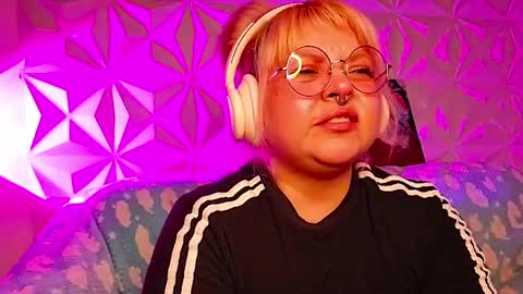 Gina George online show from April 24, 2026, 2:14 am