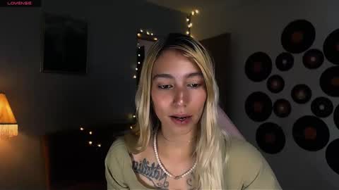 I AM JENN  online show from March 1, 2025, 2:15 am