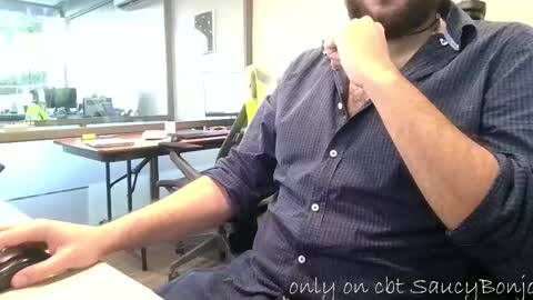 Snapshot of saucybonjo chatting on February 5, 2026, 11:31 pm Ben online show from February 5, 2026, 11:31 pm