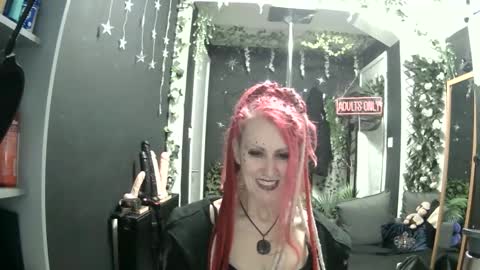 SaucySky online show from April 28, 2026, 8:03 pm
