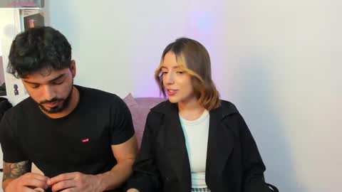 Snapshot of savagesweethearts chatting on December 11, 2024, 4:31 pm savagesweethearts online show from December 11, 2024, 4:31 pm