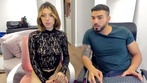 Snapshot of savagesweethearts chatting on March 2, 2025, 5:44 am savagesweethearts online show from March 2, 2025, 5:44 am