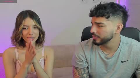 Snapshot of savagesweethearts chatting on September 9, 2025, 1:38 am savagesweethearts online show from September 9, 2025, 1:38 am