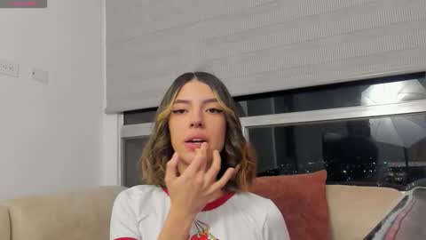 Snapshot of savagesweethearts chatting on October 20, 2025, 1:50 am savagesweethearts online show from October 20, 2025, 1:50 am