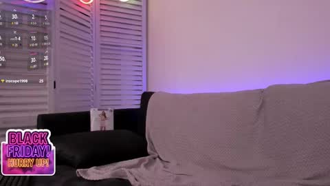 Snapshot of savanna_goddess chatting on November 29, 2025, 3:37 pm Savanna online show from November 29, 2025, 3:37 pm