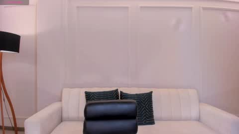 Snapshot of savannahstorm_ chatting on January 30, 2025, 12:37 pm S a v a n n a h online show from January 30, 2025, 12:37 pm