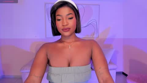 Snapshot of savannahstorm_ chatting on March 2, 2025, 1:27 pm S a v a n n a h online show from March 2, 2025, 1:27 pm