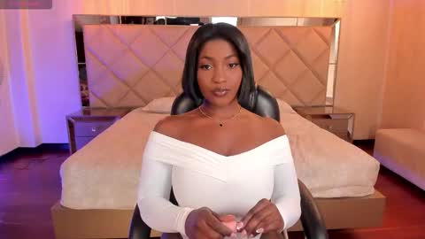 S a v a n n a h  online show from February 25, 2026, 10:41 pm