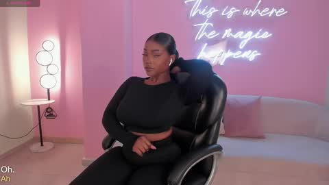 S a v a n n a h  online show from April 28, 2026, 12:54 pm