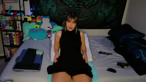 Snapshot of savethebea chatting on January 18, 2025, 3:59 pm Bea online show from January 18, 2025, 3:59 pm