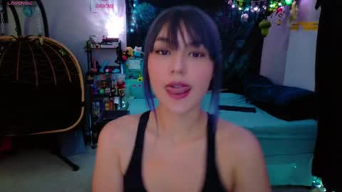 Snapshot of savethebea chatting on February 7, 2025, 5:40 pm Bea online show from February 7, 2025, 5:40 pm