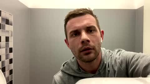 chamomile online show from January 5, 2025, 11:01 pm