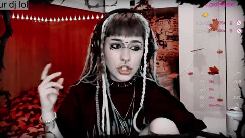 Snapshot of say_mary chatting on December 23, 2024, 5:22 pm pronoun she. name Mary. age 21. online show from December 23, 2024, 5:22 pm
