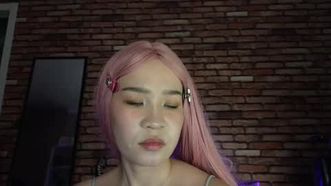 Snapshot of saya_lin chatting on October 24, 2025, 6:37 pm Saya online show from October 24, 2025, 6:37 pm