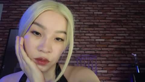 Snapshot of saya_lin chatting on November 1, 2025, 10:12 pm Saya online show from November 1, 2025, 10:12 pm