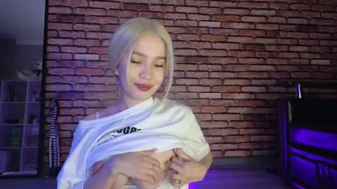 Snapshot of saya_lin chatting on November 20, 2025, 10:42 pm Saya online show from November 20, 2025, 10:42 pm