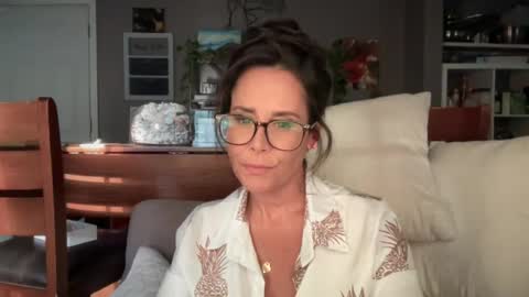 Snapshot of sayplsgdgrl chatting on July 27, 2026, 11:56 pm Good Girls Say Please...and Thank You online show from July 27, 2026, 11:56 pm