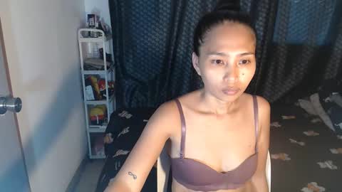 sazzy_lady online show from May 1, 2026, 2:38 am