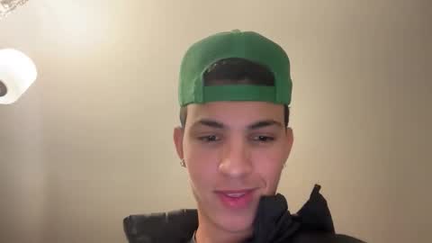 Snapshot of sbouchikh03 chatting on December 17, 2025, 8:20 am sbouchikh03 online show from December 17, 2025, 8:20 am