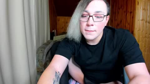 Snapshot of scandark chatting on February 17, 2025, 2:09 am scandark online show from February 17, 2025, 2:09 am