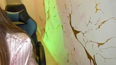 scarbadgirl_ online show from April 24, 2026, 4:04 am