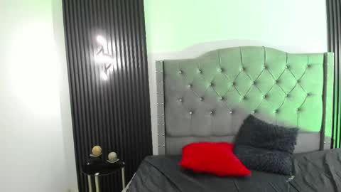 scarbadgirl_ online show from April 25, 2026, 3:53 am