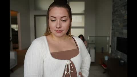 Snapshot of scarlajade chatting on January 9, 2025, 10:20 pm scarlajade online show from January 9, 2025, 10:20 pm