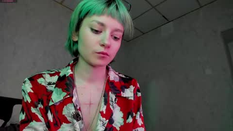 Snapshot of scarle_whisper chatting on June 3, 2026, 5:51 pm Emmy online show from June 3, 2026, 5:51 pm