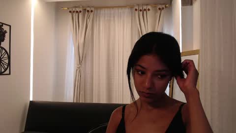 Snapshot of scarleet_miaa chatting on April 27, 2026, 7:34 pm Scaelet Mia online show from April 27, 2026, 7:34 pm