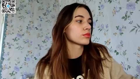 Kira online show from October 7, 2025, 8:33 am