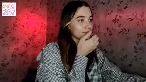 Kira online show from November 22, 2025, 10:31 pm