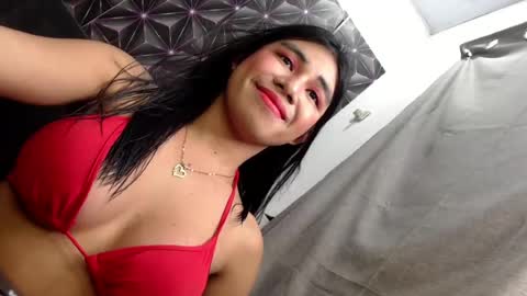 Snapshot of scarlet_111 chatting on July 10, 2026, 10:56 pm scarlet_111 online show from July 10, 2026, 10:56 pm